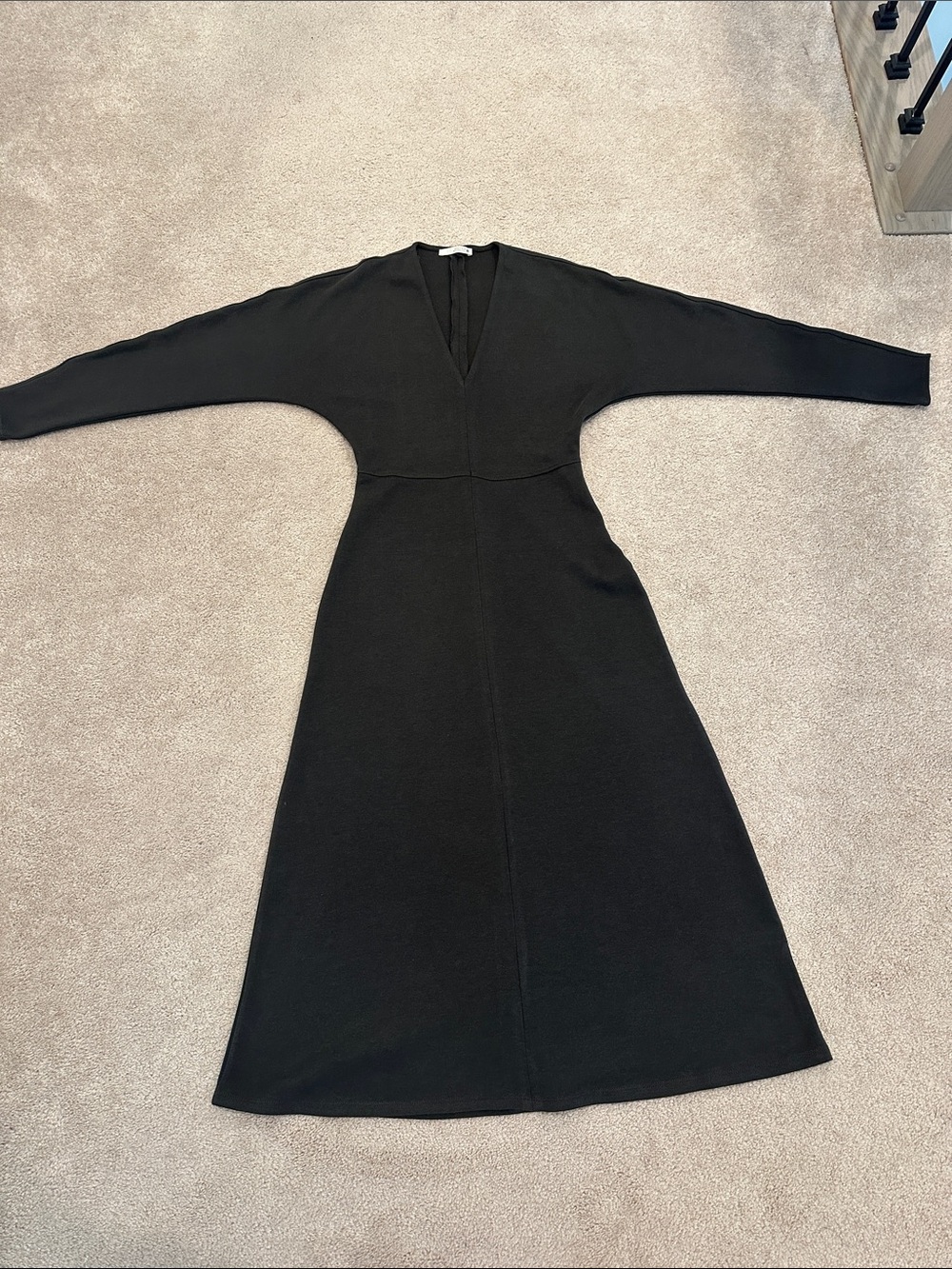 Classic V-Neck Long Sleeve off Black Dress